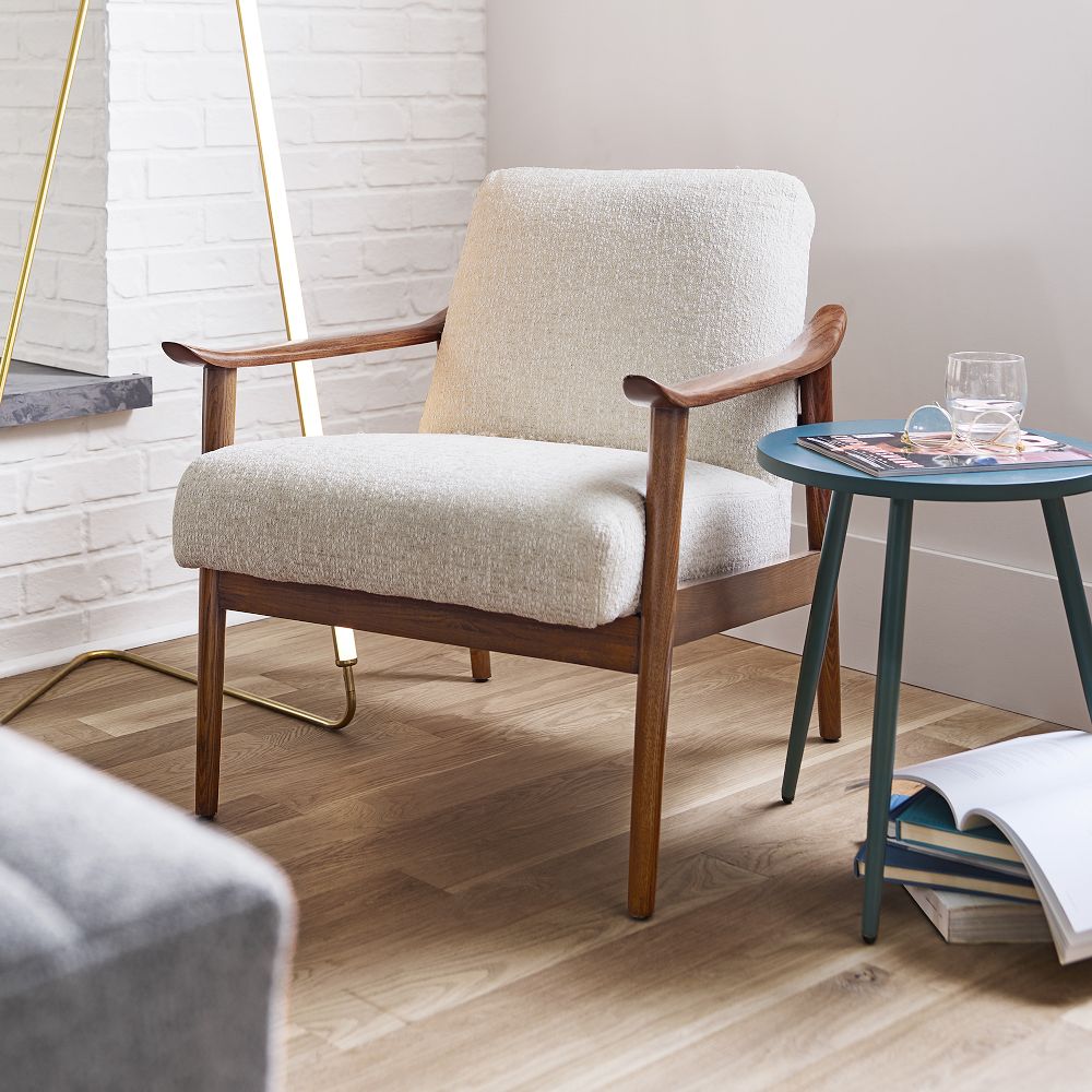 The elegant Eliara chair