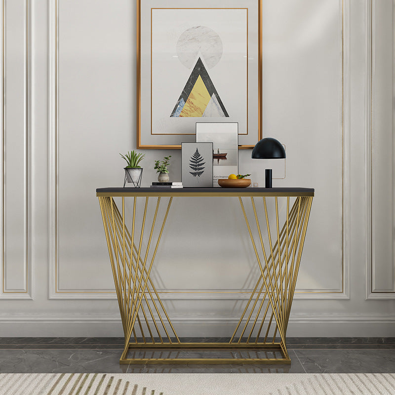Console with a modern and elegant design