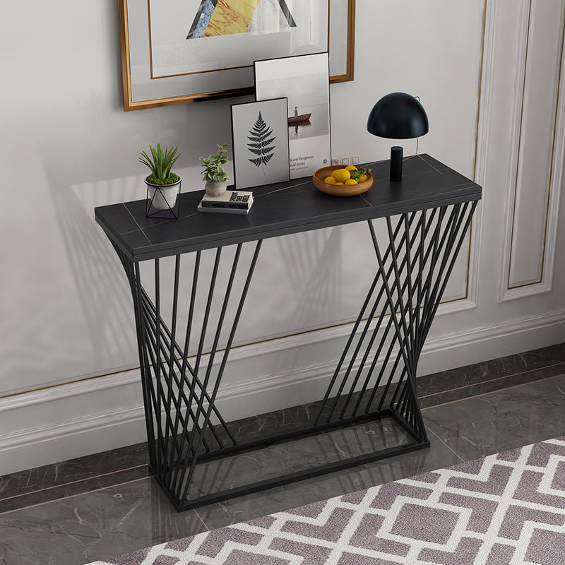 Console with a modern and elegant design
