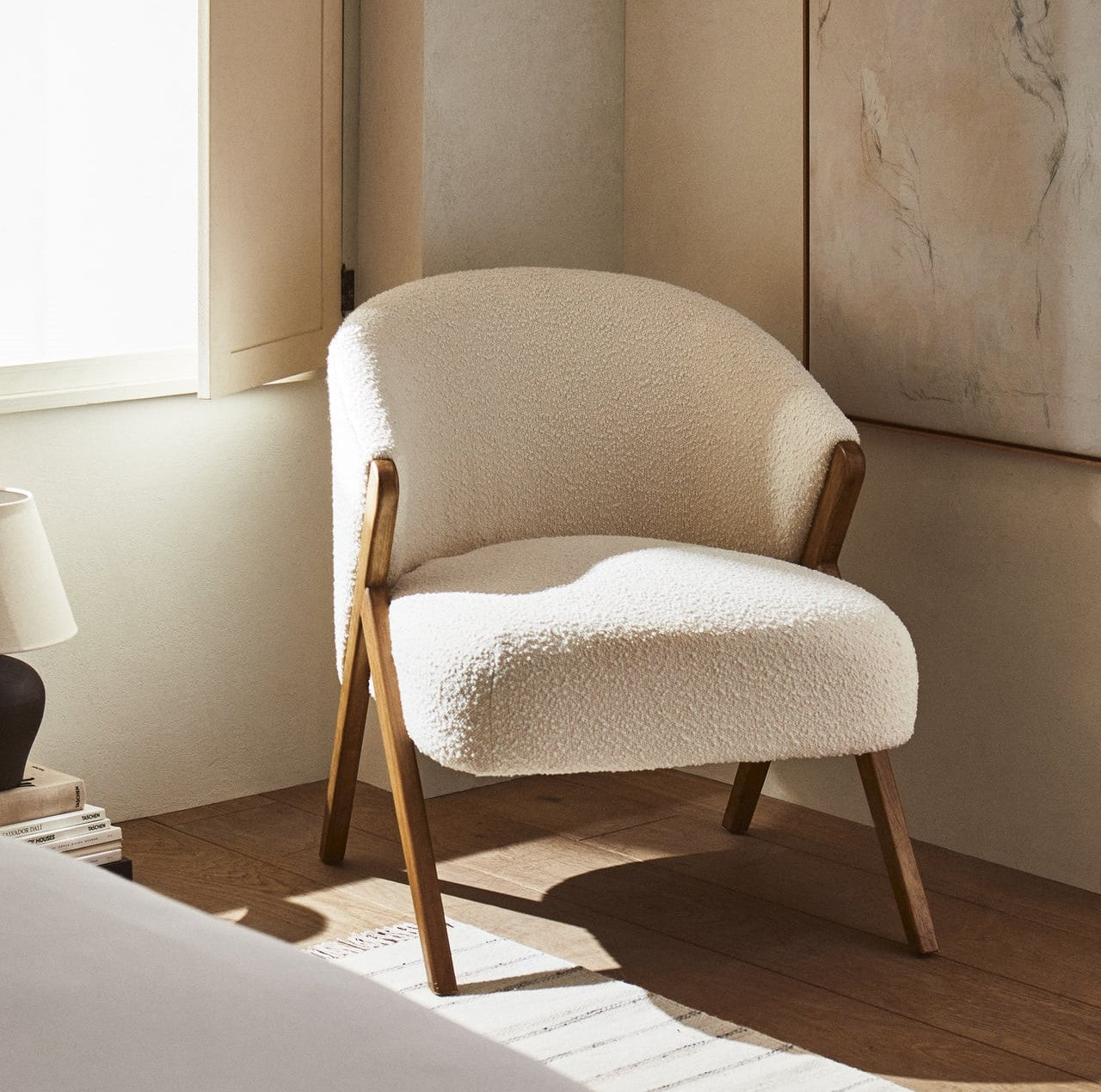 Luxury classic chair
