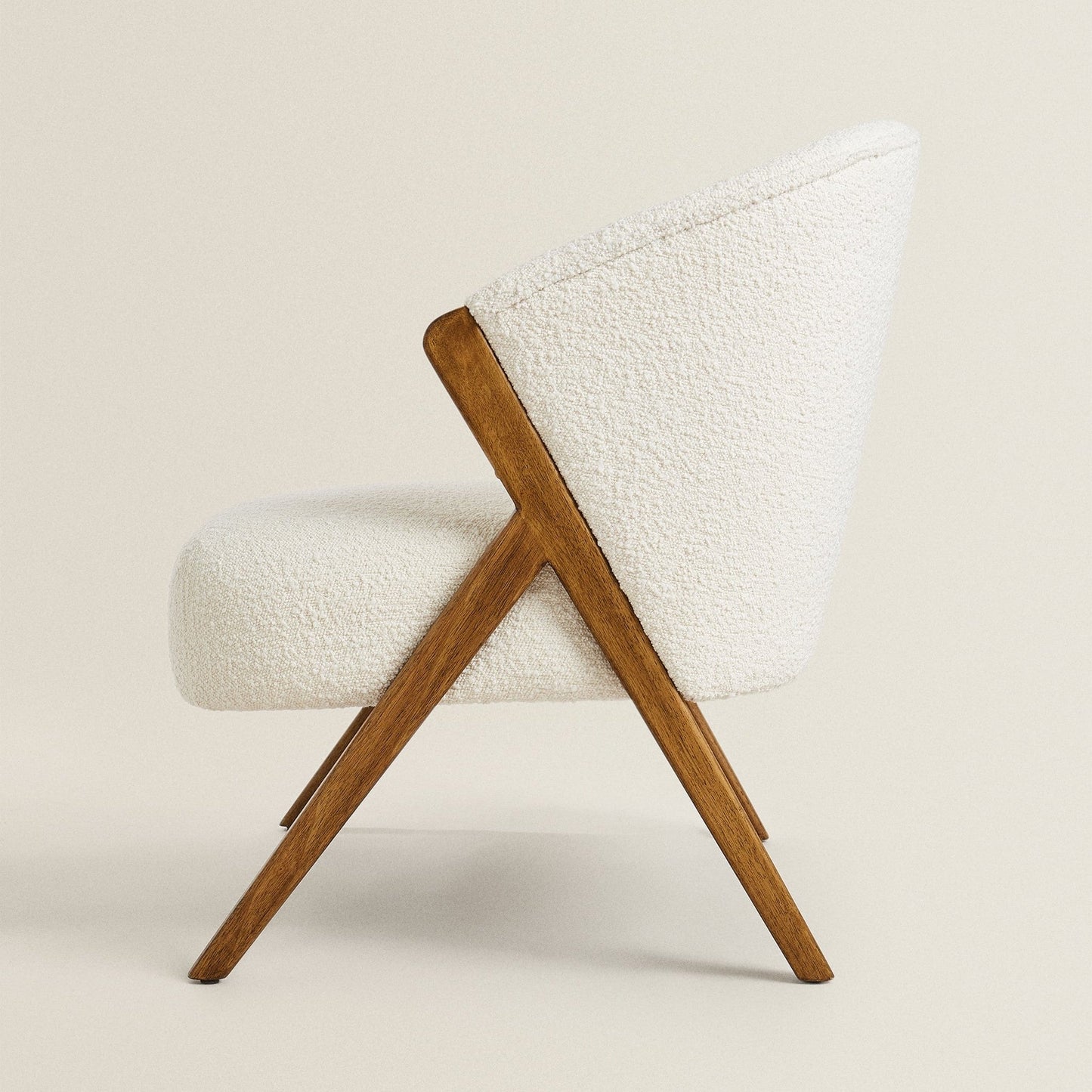 Luxury classic chair