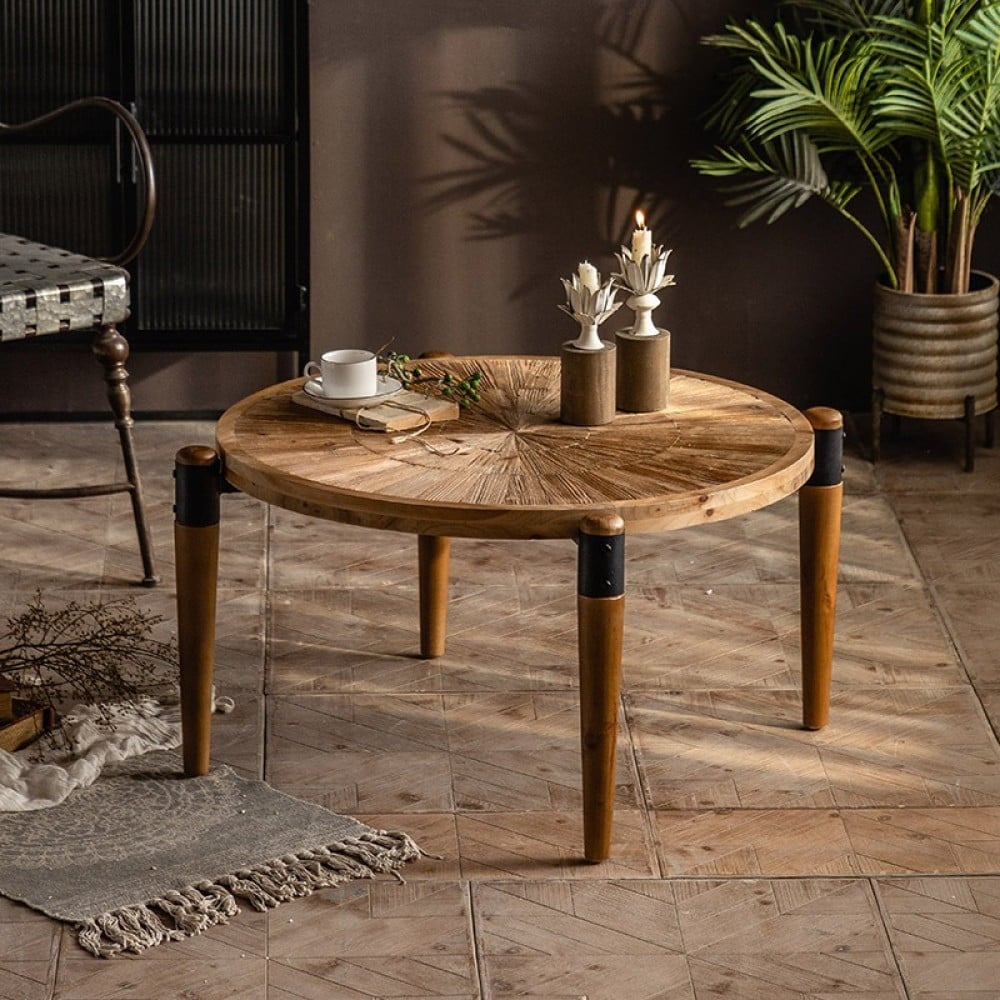 Lustra's distinctive table