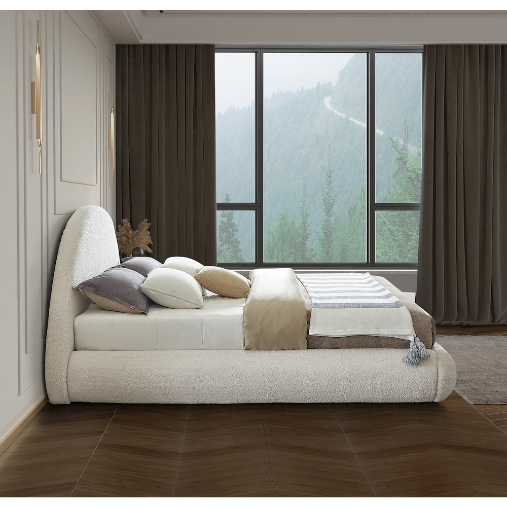 Camellia distinctive bed