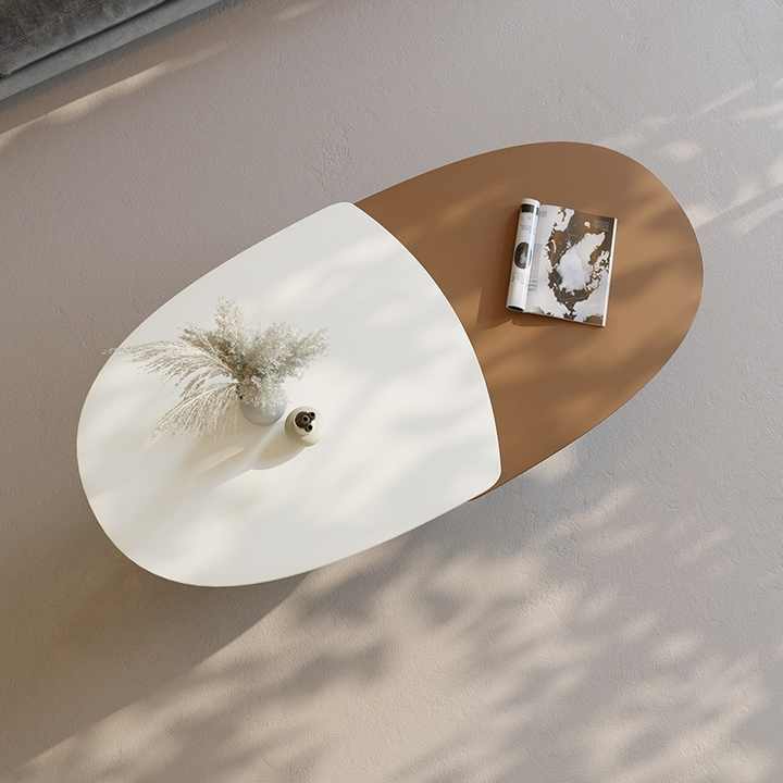 Alura's distinctive table