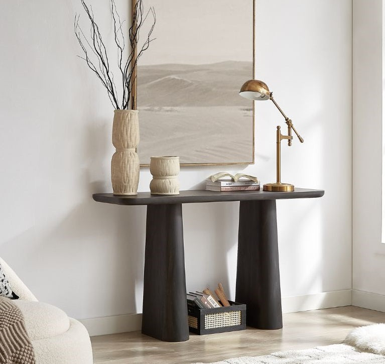 Beautifully designed entry console