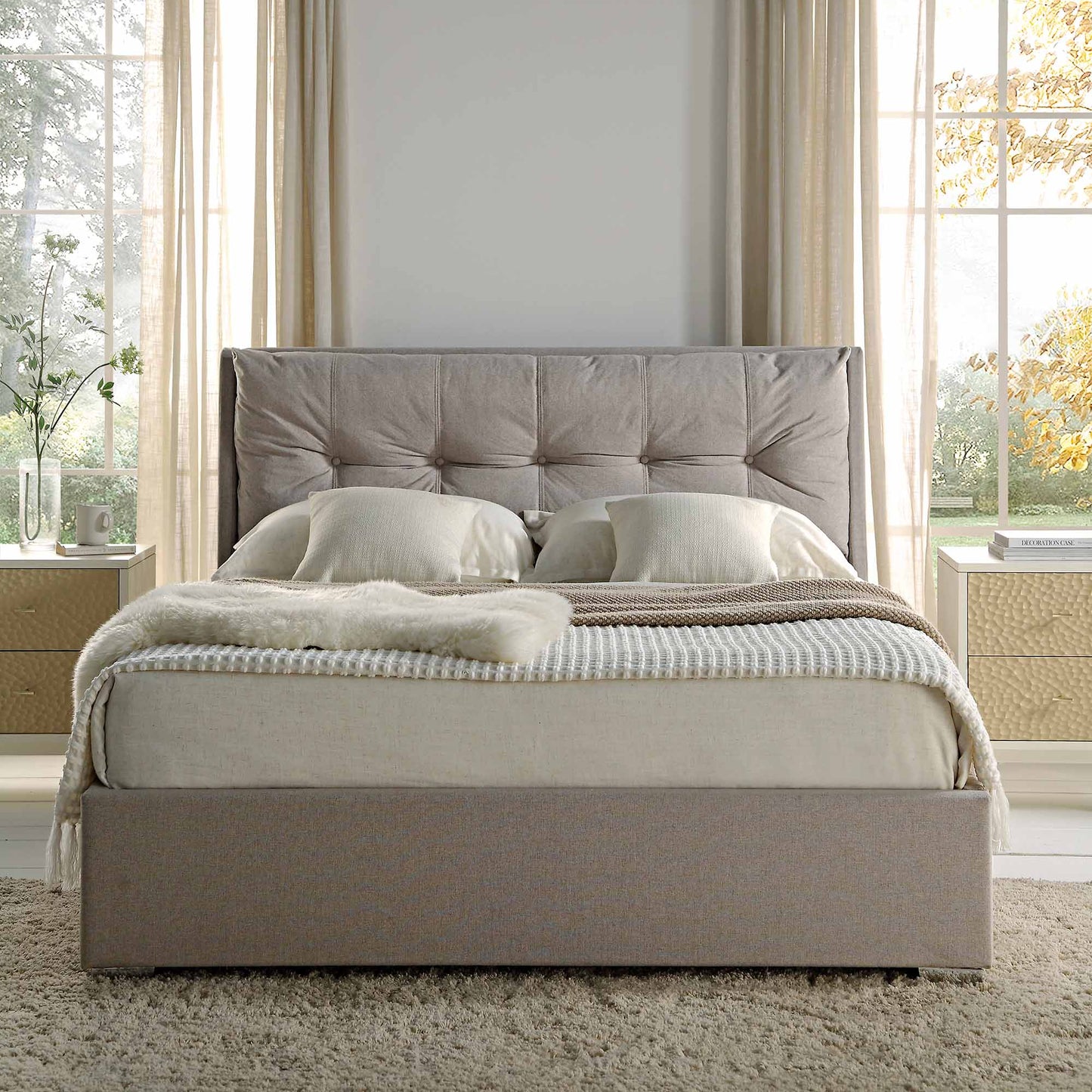 Selena Modern Bed