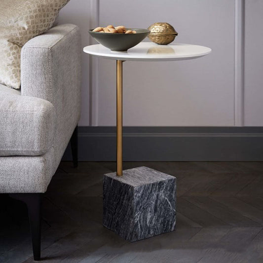 طاولة جانبية رخامية مميزة