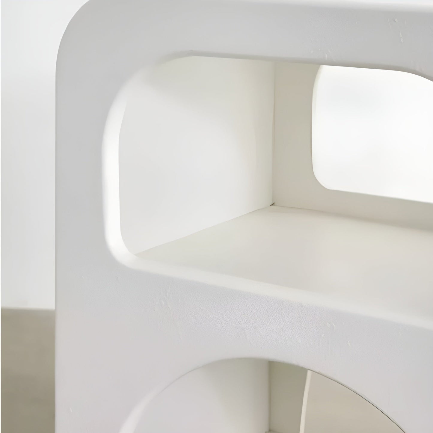 Elegantly designed table
