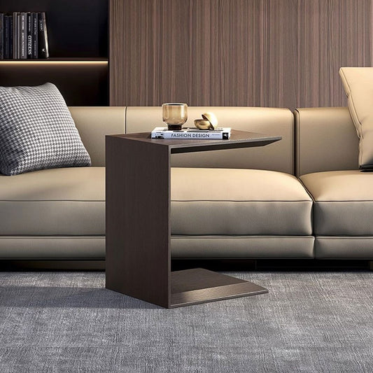 طاولة جانبية بتصميم مبتكر