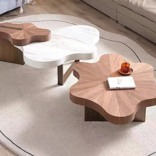 طاولة قهوة بتصميم زهري