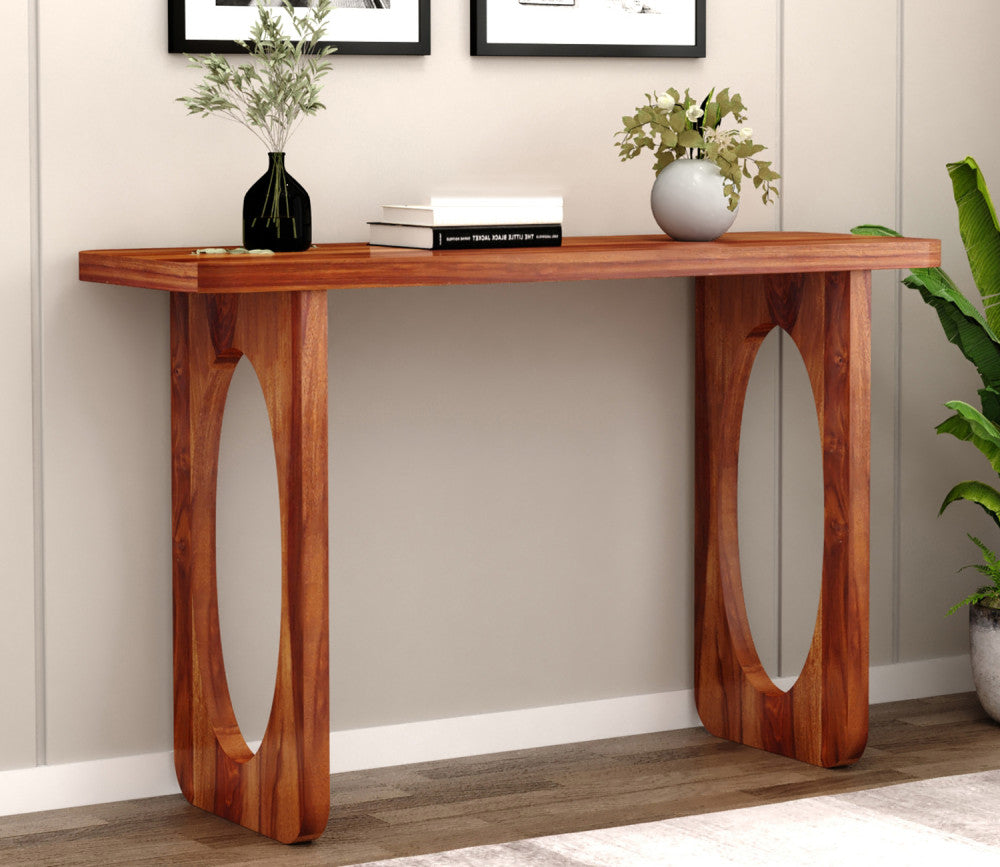 Vera's elegant console
