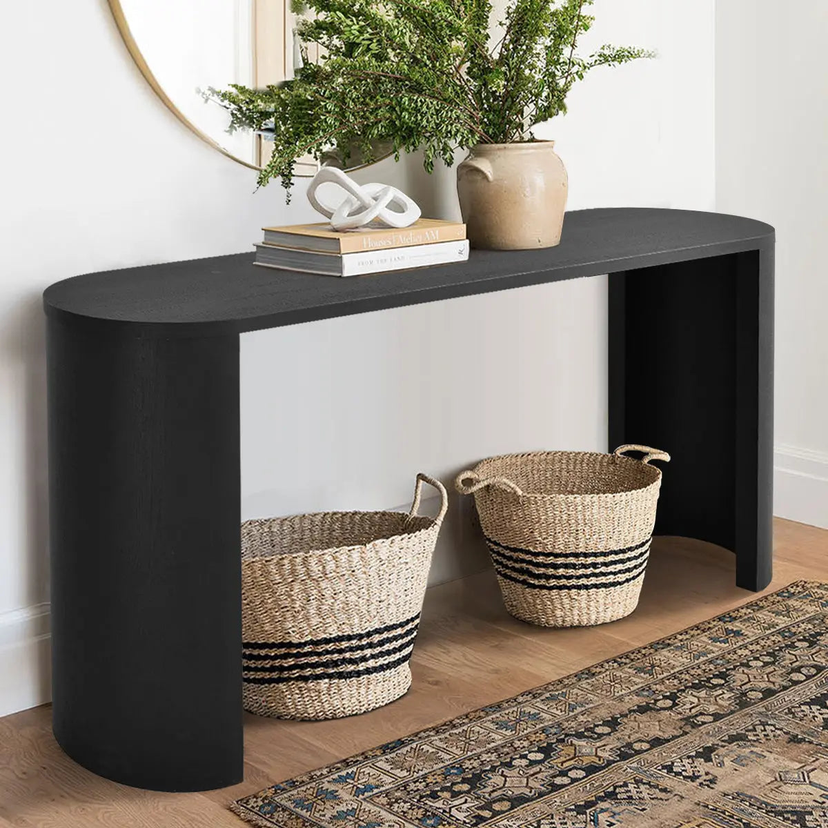 Streamlined entrance console