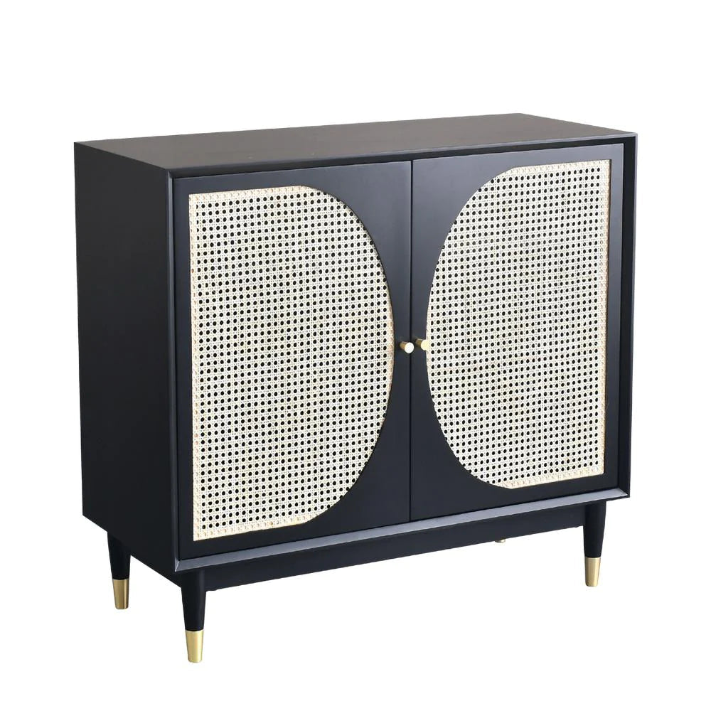 Elegant and distinctive wardrobe