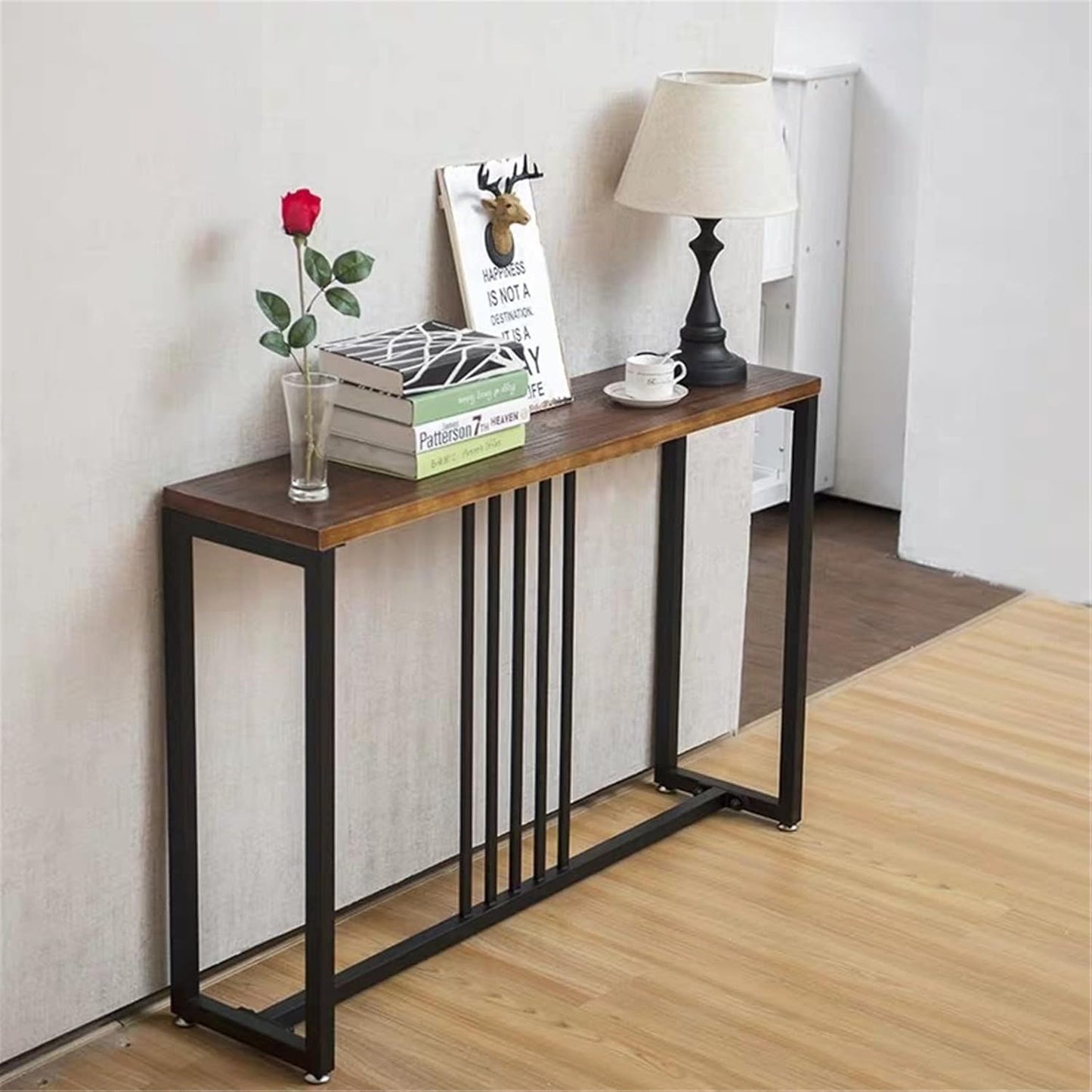Console with a sophisticated design