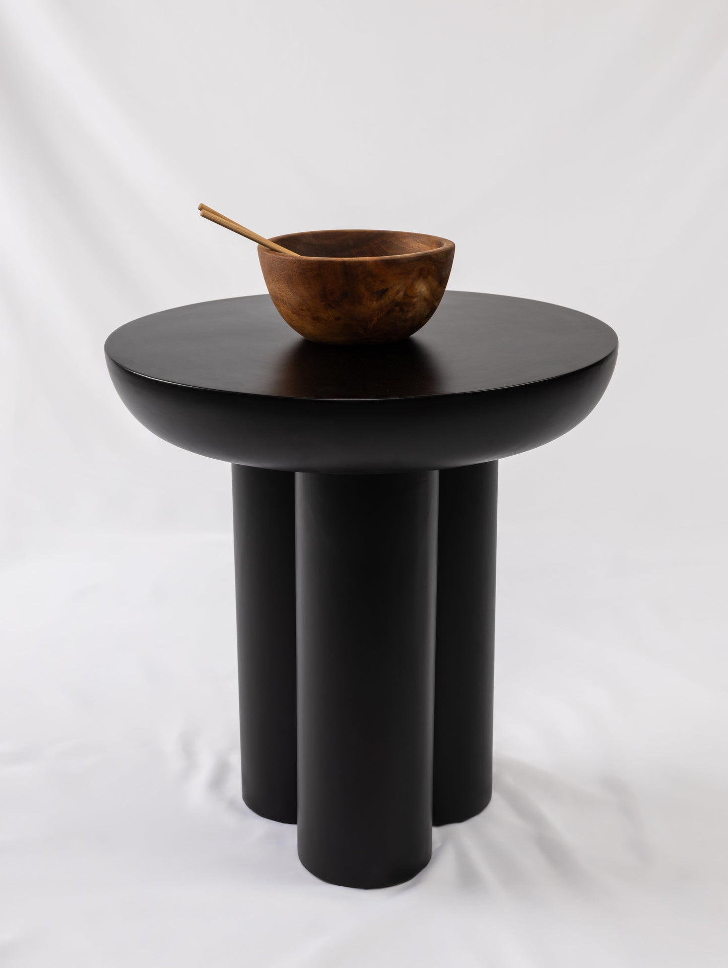 round side table