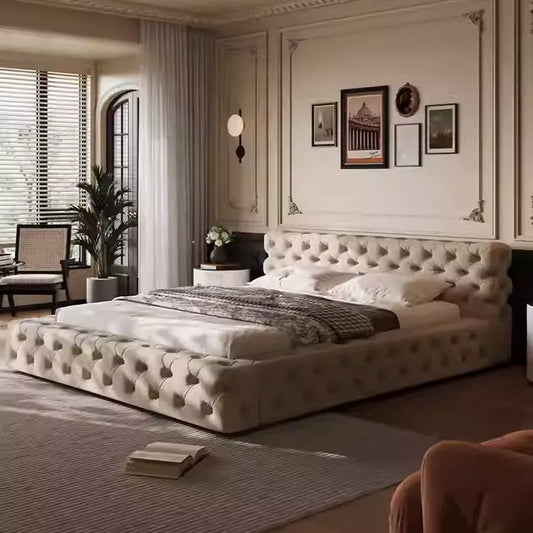 Bed with a distinctive design
